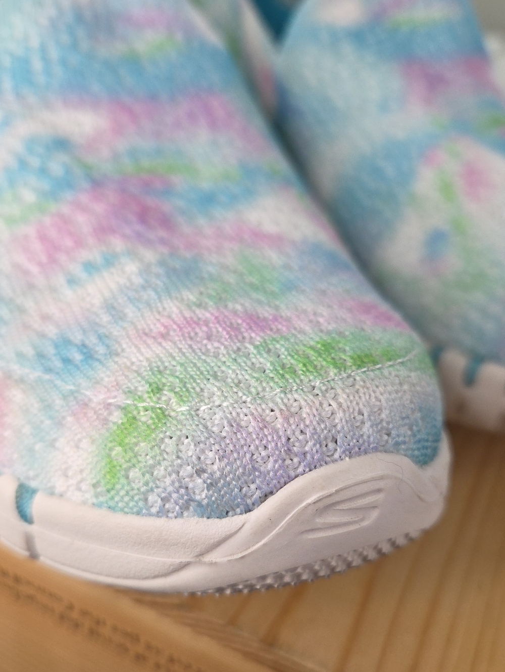 Skechers sz8 GO WALK AIR COOLED GOGA MAT Shoes  Pastel Colors.EUC - Picture 6 of 16